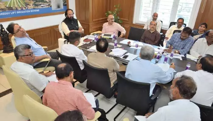 ప్రాణహిత-చేవెళ్ల ప్రాజెక్టుపై తెలంగాణ ప్రభుత్వం కీలక నిర్ణయం ప్రాణహిత-చేవెళ్ల ప్రాజెక్టుపై తెలంగాణ ప్రభుత్వం కీలక నిర్ణయం