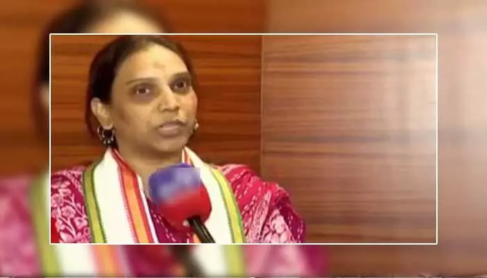 ‘మాగంటి సునీత అసలు నిజం తెలుసుకోవాలి’.. పీజేఆర్ కూతురు విజయారెడ్డి సంచలన వ్యాఖ్యలు ‘మాగంటి సునీత అసలు నిజం తెలుసుకోవాలి’.. పీజేఆర్ కూతురు విజయారెడ్డి సంచలన వ్యాఖ్యలు