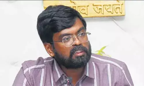 సెల్ టవర్ల నిర్వహణ సక్రమంగా ఉండాలి