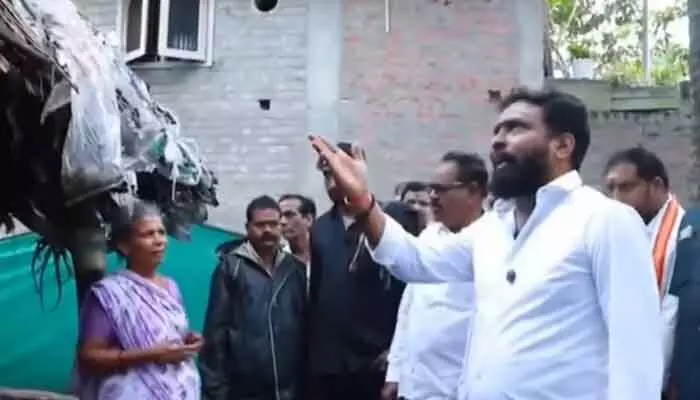 పునరావాస కేంద్రాలకు వెళ్లాలని ప్రజలకు మంత్రి సుభాష్ విజ్ఞప్తి పునరావాస కేంద్రాలకు వెళ్లాలని ప్రజలకు మంత్రి సుభాష్ విజ్ఞప్తి