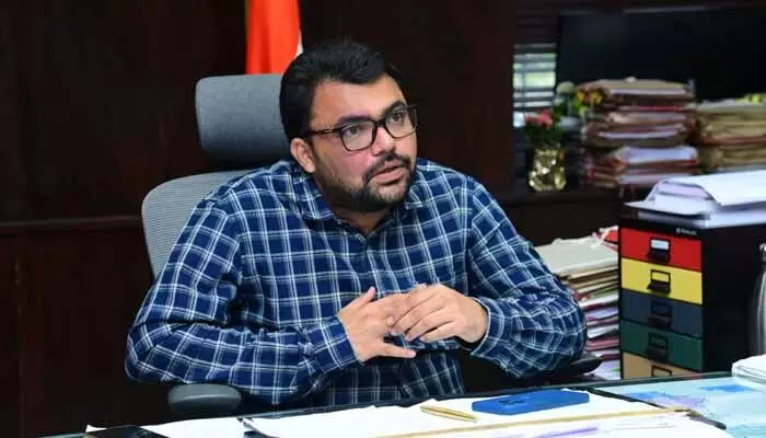 అక్రమంగా ఇసుక తరలిస్తే కఠిన చర్యలు అక్రమంగా ఇసుక తరలిస్తే కఠిన చర్యలు