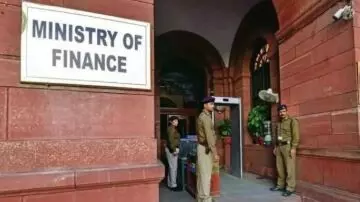Finance Ministry: యూనియన్ బడ్జెట్ కోసం వాణిజ్య, పరిశ్రమ సంఘాల సూచనలు కోరిన ఆర్థిక శాఖ Finance Ministry: యూనియన్ బడ్జెట్ కోసం వాణిజ్య, పరిశ్రమ సంఘాల సూచనలు కోరిన ఆర్థిక శాఖ