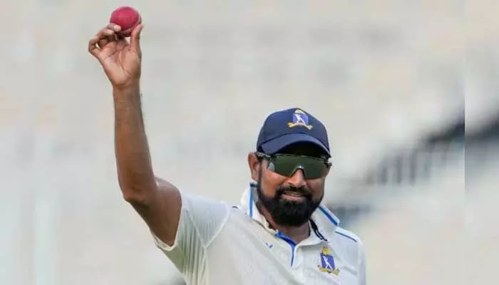 గుజరాత్పై ఫైఫర్తో సెలెక్టర్లకు షమీ మెసేజ్..! గుజరాత్పై ఫైఫర్తో సెలెక్టర్లకు షమీ మెసేజ్..!