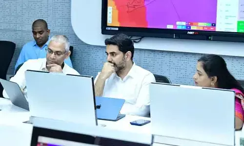 మొంథా తుఫానుపై ఎప్పటికప్పుడు సమీక్ష : మంత్రి లోకేష్