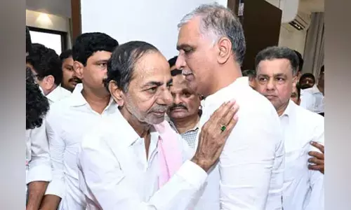 KCR: ఏంటి ఇలా మారిపోయారు?.. కేసీఆర్ లుక్స్ పై రాజకీయ వర్గాల్లో చర్చ