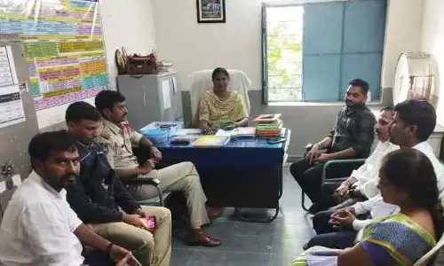 పాఠశాలలో అటెండర్ ఆకృత్యాలు
