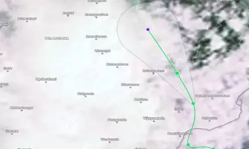 తెలంగాణపై సైక్లోన్ ఎఫెక్ట్.. 19 జిల్లాల్లో మధ్యాహ్నం 1 గంట వరకూ భారీ వర్షం