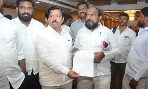 బీసీ జేఏసీ రాష్ట్ర కన్వీనర్‌గా డాక్ట‌ర్‌ వెన్న ఈశ్వరప్ప