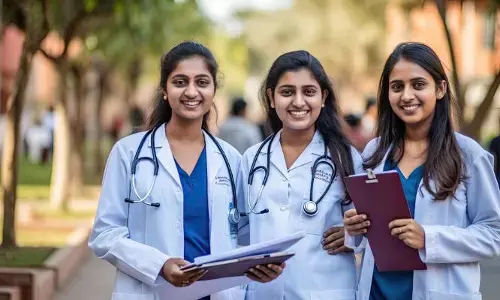 నర్సింగ్ కళాశాలల అక్రమాలపై చర్యలు తీసుకోండి