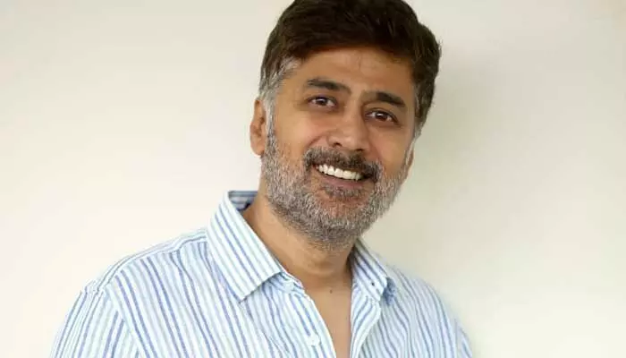 సమంత సజెషన్ ఇచ్చింది.. అందుకే రష్మికను హీరోయిన్గా తీసుకున్నాము.. డైరెక్టర్ రాహుల్ రవీంద్రన్ కామెంట్స్ సమంత సజెషన్ ఇచ్చింది.. అందుకే రష్మికను హీరోయిన్గా తీసుకున్నాము.. డైరెక్టర్ రాహుల్ రవీంద్రన్ కామెంట్స్