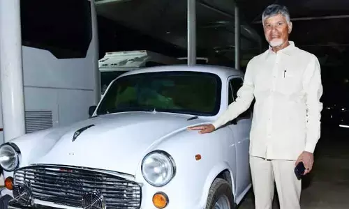 అంబాసిడర్ కారును అపురూపంగా దాచుకున్న CM చంద్రబాబు (ఫొటోస్)