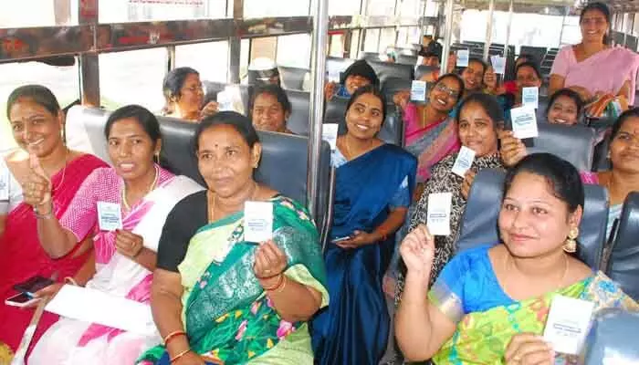 మహిళల చిన్న చిన్న కోరికలు తీరుస్తున్న ఫ్రీబస్ స్కీమ్.. నెటిజన్ పోస్ట్ వైరల్ మహిళల చిన్న చిన్న కోరికలు తీరుస్తున్న ఫ్రీబస్ స్కీమ్.. నెటిజన్ పోస్ట్ వైరల్