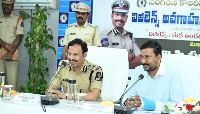 రానున్న రోజుల్లో 10 రాష్ట్రాల్లో సింగరేణి కార్యకలాపాలు: సీఎండీ ఎన్.బలరామ్ కీలక వ్యాఖ్యలు రానున్న రోజుల్లో 10 రాష్ట్రాల్లో సింగరేణి కార్యకలాపాలు: సీఎండీ ఎన్.బలరామ్ కీలక వ్యాఖ్యలు