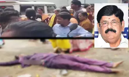 కాశీబుగ్గ తొక్కిసలాటలో 10 మంది మృతి.. మంత్రి ఆనం అధికారిక ప్రకటన