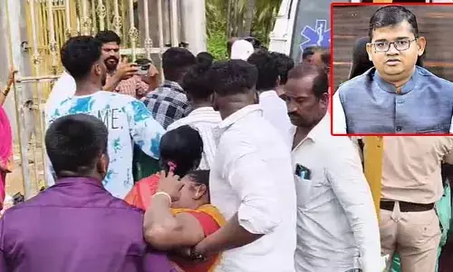 తొక్కిసలాట ఘటన.. ఆలయంతో దేవాదాయశాఖకు సంబంధం లేదు