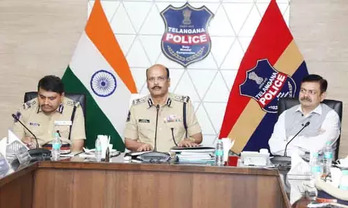 రోడ్డు భద్రతపై “అరైవ్ అలైవ్”