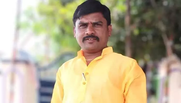 పంచాయతీ కార్యదర్శి ఆత్మహత్య కేసులో జూనియర్ అసిస్టెంట్ రిమాండ్ పంచాయతీ కార్యదర్శి ఆత్మహత్య కేసులో జూనియర్ అసిస్టెంట్ రిమాండ్