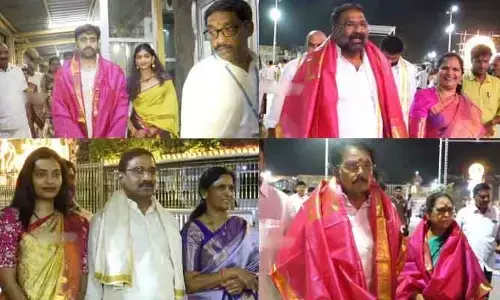 తిరుమల శ్రీవారిని దర్శించుకున్న ప్రముఖులు