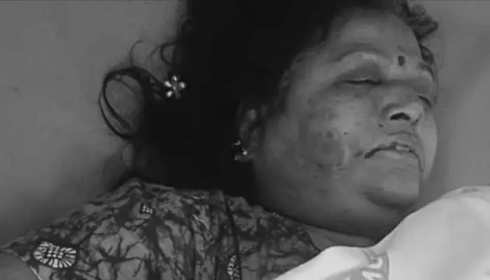 అనుమాన‌స్ప‌దంగా మ‌హిళా మృతి... నాలుగు తులాల బంగారం మాయం..!