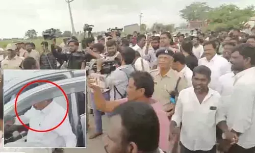 ప్రమాద స్థలికి వెళ్లిన ఎమ్మెల్యే కాలే యాదయ్య.. ఆగ్రహంతో తిరగబడిన ప్రజలు