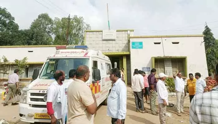 మీర్జాగూడ బస్సు ప్రమాదం.. నాలుగు డెడ్బాడీలకు ముగిసిన పోస్ట్మార్టం మీర్జాగూడ బస్సు ప్రమాదం.. నాలుగు డెడ్బాడీలకు ముగిసిన పోస్ట్మార్టం