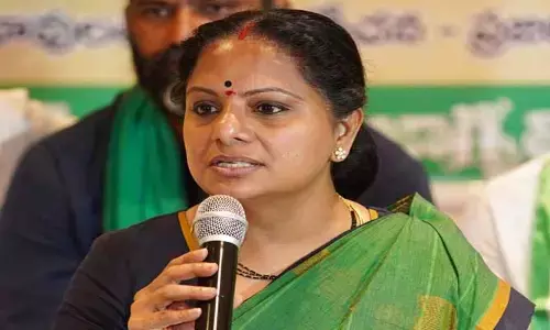 జూబ్లీహిల్స్ ఎన్నికలపై ఉన్న శ్రద్ధ రైతులపై లేదు : తెలంగాణ జాగృతి అధ్యక్షురాలు కవిత