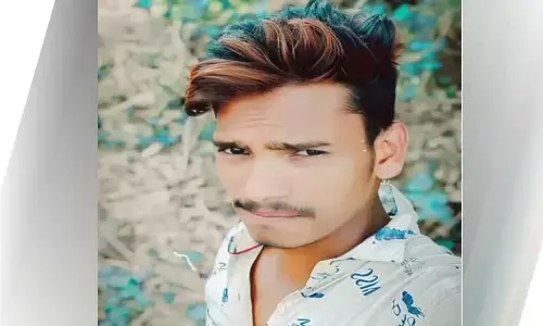 బైకును ఢీ కొట్టిన లారీ.. యువ‌కుడు మృతి