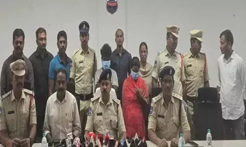 నేర‌స్తులు చ‌ట్టం నుంచి త‌ప్పించుకోలేరు : ఎస్పీ రావుల గిరిధ‌ర్