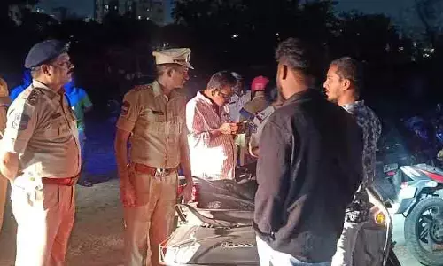 అల్వాల్ లో నాకాబందీ..25 వాహనాలు స్వాధీనం
