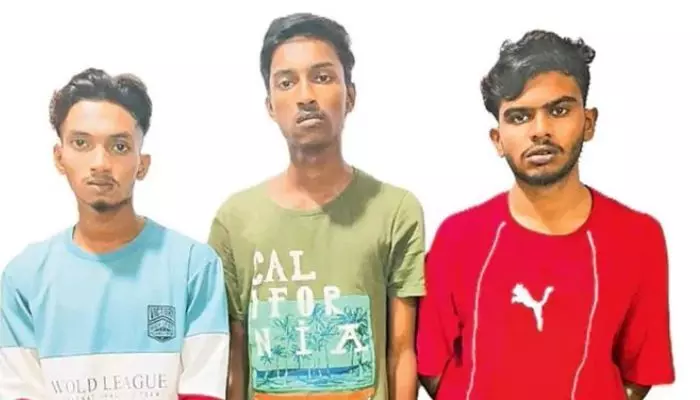 లిఫ్ట్ అడిగిన వ్యక్తి హత్య కేసులో షాకింగ్ ట్విస్ట్.. మృతుడిపై లైంగిక దాడి లిఫ్ట్ అడిగిన వ్యక్తి హత్య కేసులో షాకింగ్ ట్విస్ట్.. మృతుడిపై లైంగిక దాడి