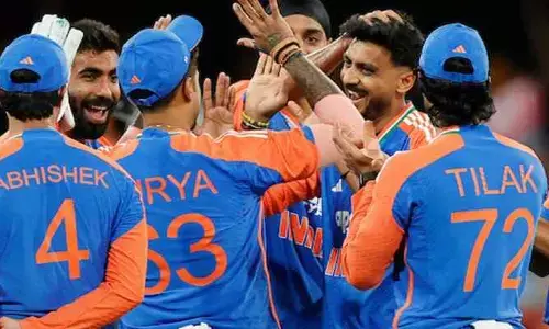 IND VS AUS: కుప్ప‌కూలిన ఆసీస్‌...టీమిండియా మ‌రో విక్ట‌రీ