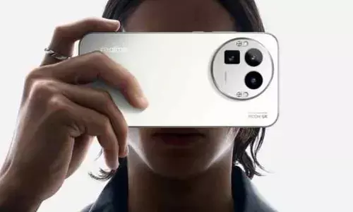 Realme GT 8 Pro : రియల్‌మీ నుంచి కొత్త ఫోన్‌..7000mAh బ్యాటరీ..ధ‌ర ఎంతంటే