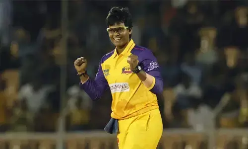 WPL : సంచలన నిర్ణయం తీసుకున్న యూపీ.. కెప్టెన్‌ దీప్తిని వేలంలోకి వదిలేసిన ఫ్రాంచైజీ