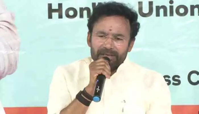 జూబ్లీహిల్స్ బై పోల్ సర్వేల్లో స్పష్టత లేదు.. కేంద్ర మంత్రి కిషన్రెడ్డి ఆసక్తికర కామెంట్స్ జూబ్లీహిల్స్ బై పోల్ సర్వేల్లో స్పష్టత లేదు.. కేంద్ర మంత్రి కిషన్రెడ్డి ఆసక్తికర కామెంట్స్