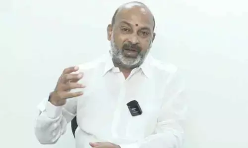 కాంగ్రెస్‌కు జనం కర్రుకాల్చి వాత పెట్టడం తథ్యం.. బండి సంజయ్ తీవ్ర ఆగ్రహం
