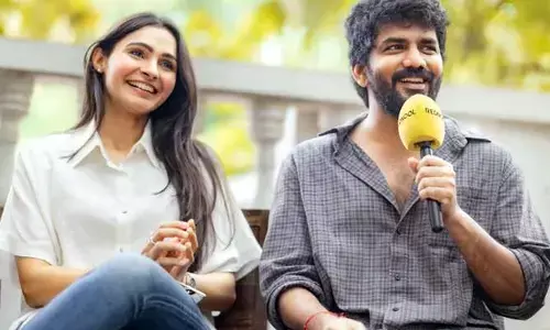 సినిమాలో మంచి వ్యక్తులు లేరు.. ఈ చెత్త నుంచి మీరు ఉత్తమమైనదాన్ని కనుగొనాలి.. మాస్క్ మూవీపై హీరోయిన్ కామెంట్