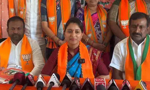 నా రాజీనామాకు కార‌ణం పెట్రోల్ పంప్ వ్య‌వ‌హారమే