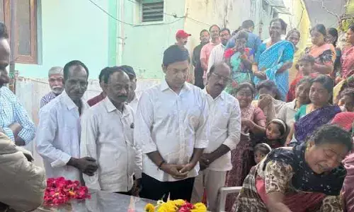 బీఆర్ఎస్ కార్యకర్త మృతి..మర్రి రాజశేఖర్ రెడ్డి నివాళులు