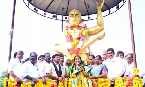 త్వరలో గుడికట్ల పూజారులకు గౌరవ వేతనం : మంత్రి సవిత