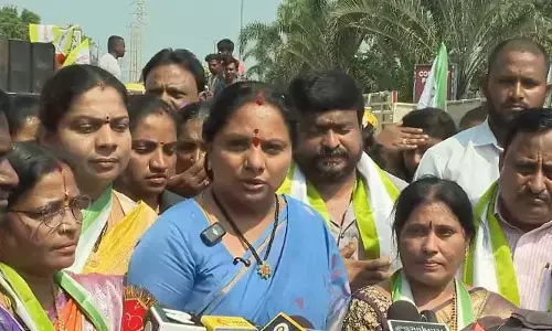 Kavitha: కాలేజ్ యాజమాన్యాల తాట, తోలు తీస్తారా? కల్వకుంట్ల కవిత ఫైర్