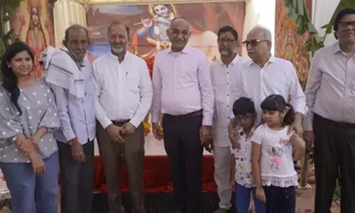 నగ్నపాదాలతో.. 25 ఏళ్ల గోసేవా యాత్ర.!