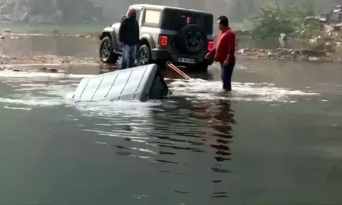 ఆఫ్ రోడ్ అడ్వెంచర్... నదిలో మునిగిన థార్