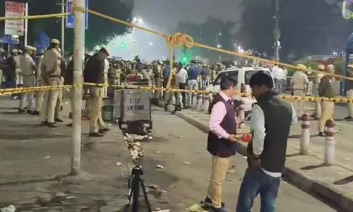 Delhi Explosion: ఢిల్లీ  హై అలర్ట్..పేలుడు ఏం జ‌రిగిందంటే, వీడియో వైర‌ల్‌