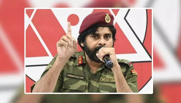 వీరప్పన్ను పట్టుకున్న ఫారెస్ట్ అధికారిని గుర్తుచేసిన పవన్ కల్యాణ్ వీరప్పన్ను పట్టుకున్న ఫారెస్ట్ అధికారిని గుర్తుచేసిన పవన్ కల్యాణ్
