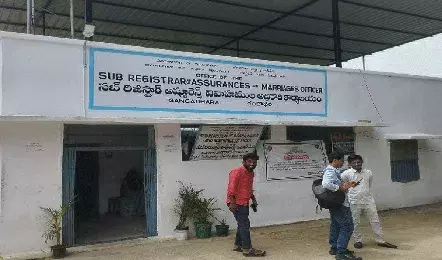 ఒకరికి ఒప్పు.. మరొకరికి తప్పా? ఒకరికి ఒప్పు.. మరొకరికి తప్పా?