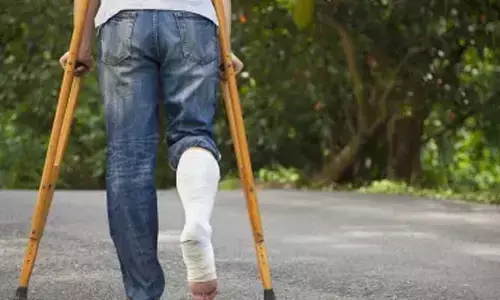 అడవి పంది ఢీకొని యువకుడికి తీవ్ర గాయాలు
