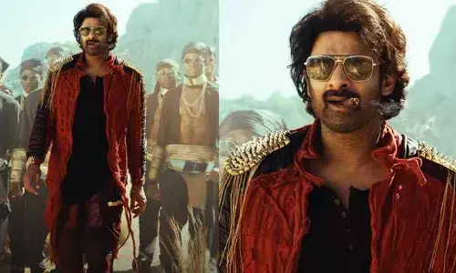 ప్ర‌భాస్‌ ఫ్యాన్స్‌కు గుడ్ న్యూస్‌... ది రాజా సాబ్ నుంచి స్పెషల్ పోస్టర్