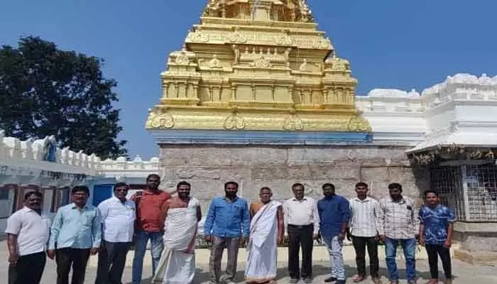 అపర భద్రాద్రి (శిరసనగండ్ల) ఆలయ అభివృద్ధి పనులు పరిశీలన అపర భద్రాద్రి (శిరసనగండ్ల) ఆలయ అభివృద్ధి పనులు పరిశీలన