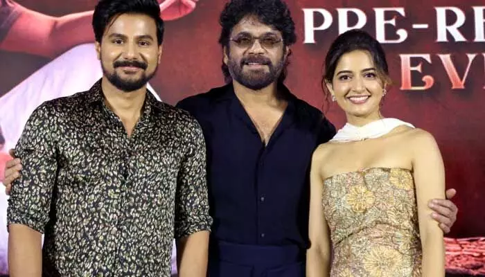 విజువల్స్ అద్భుతంగా ఉన్నాయి.. ‘గత వైభవవం’పై నాగార్జున కామెంట్స్ వైరల్ విజువల్స్ అద్భుతంగా ఉన్నాయి.. ‘గత వైభవవం’పై నాగార్జున కామెంట్స్ వైరల్