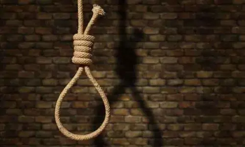 వేర్వేరు కార‌ణాల‌తో ఇద్ద‌రూ మృతి